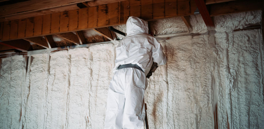 Discover If Residential Spray Foam Insulation Is Right for Your Ontario Home